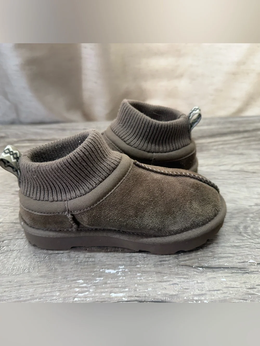 UGG Toddler Classic Ultra Stretch Cuff Booties‎ size 10